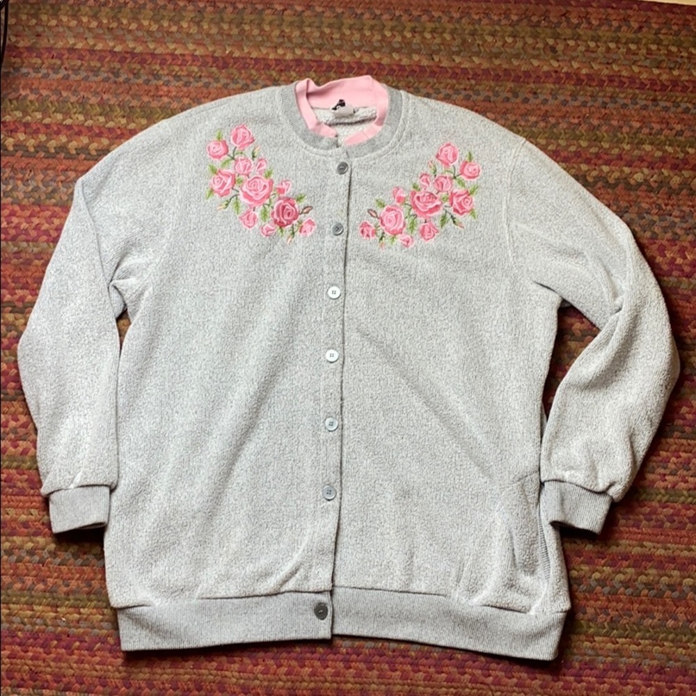 VTG ROSE EMBROIDERY GREY TERRYCLOTH CARDIGAN BUTTON UP GRANDMA SWEATER